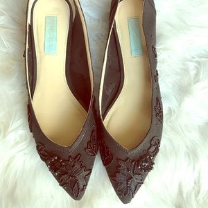 Bestsy johnson embroidered ring stone flats